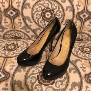 Joan & David Black Patent Leather Pumps